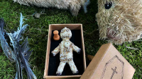 HOODOO – Haunted Voodoo Doll by iNFiNiTi and Mark Traversoni (Gimmicks Not Included)