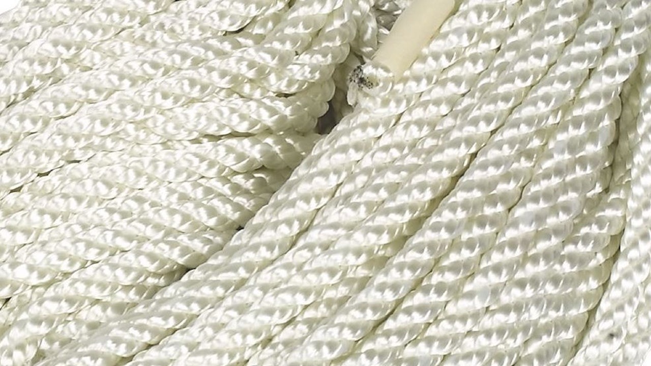 Steve Valentine – Awesome Rope Tricks